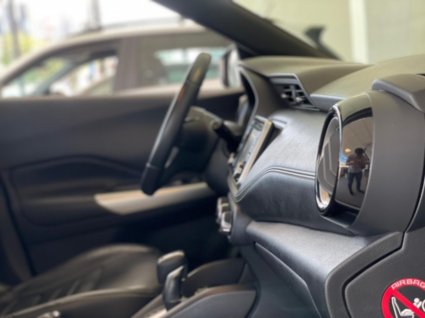 nissan kicks 1.6 16v flexstart sv 4p xtronic flex automatico 2018
