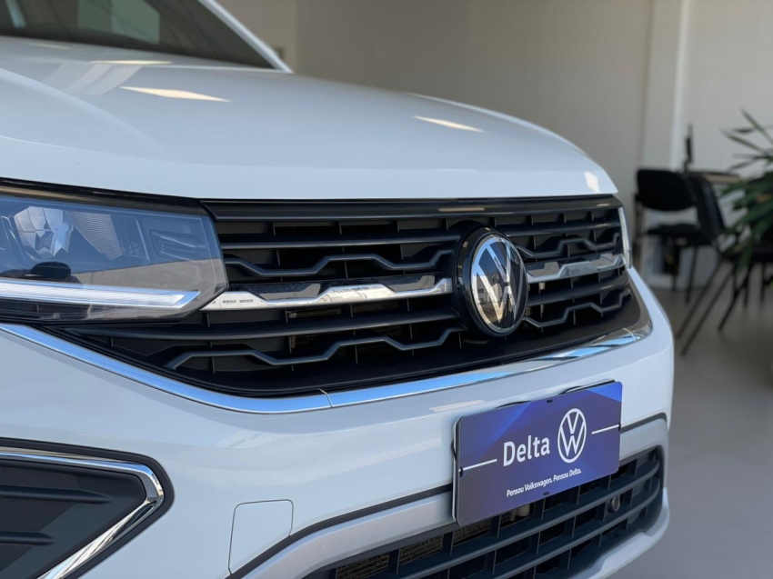 volkswagen t-cross 1.4 250 tsi total flex highline automatico 4p 2025