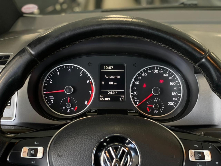 volkswagen fox 1.0 mpi track 12v flex 4p manual 2017