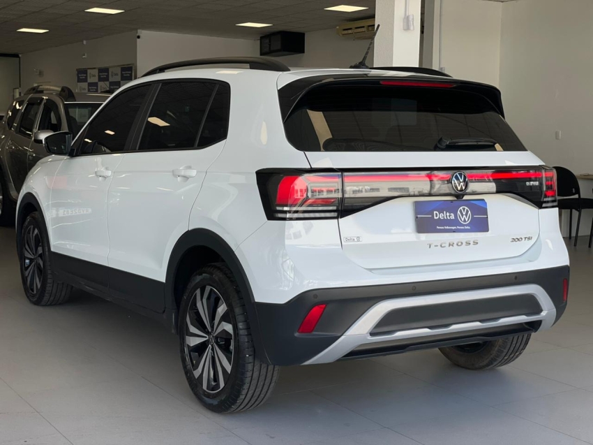 volkswagen t-cross 1.0 200 tsi total flex automatico 4p 2025