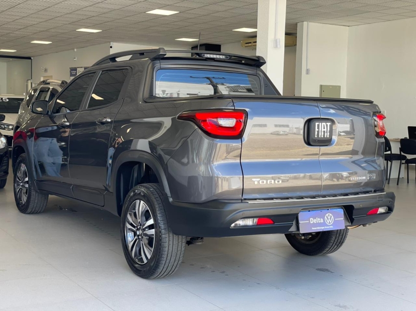 fiat toro 1.3 turbo 270 flex freedom at6 4p automatico 2025