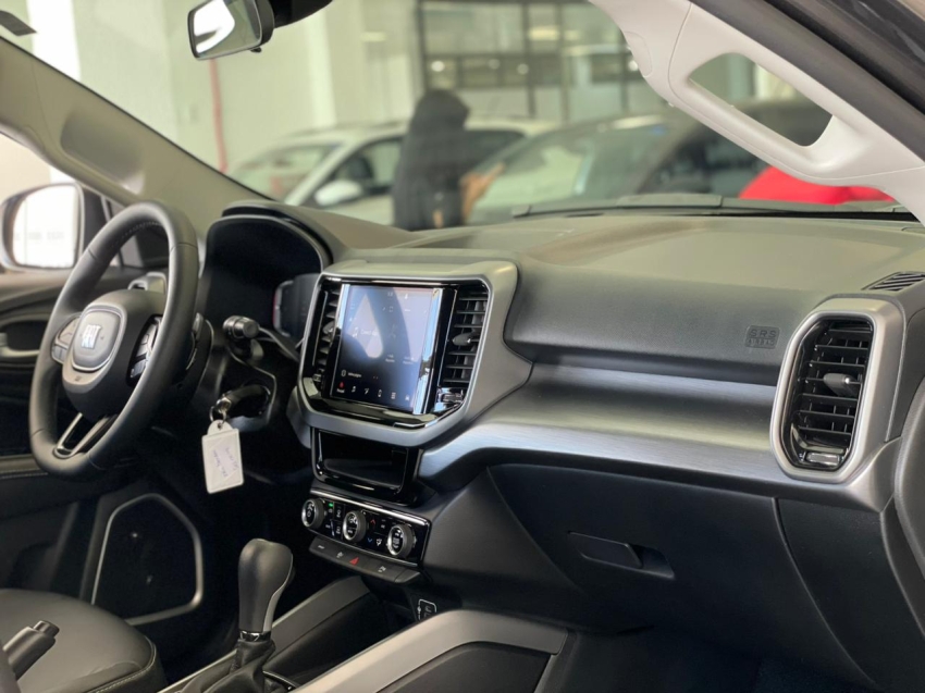 fiat toro 1.3 turbo 270 flex freedom at6 4p automatico 2025