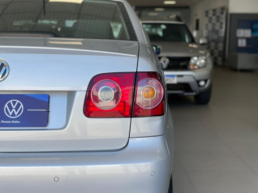 volkswagen polo 1.6 mi 8v flex 4p manual 2013