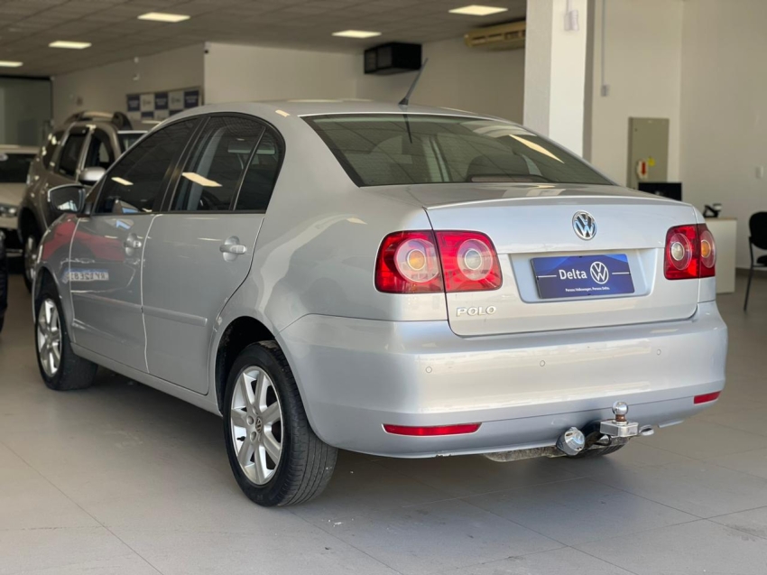 volkswagen polo 1.6 mi 8v flex 4p manual 2013