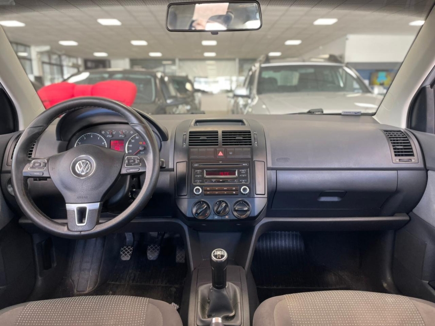 volkswagen polo 1.6 mi 8v flex 4p manual 2013