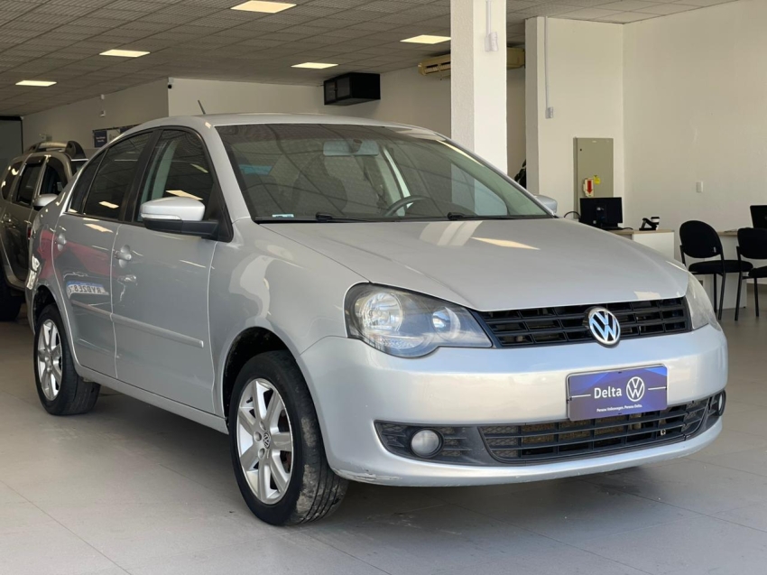 volkswagen polo 1.6 mi 8v flex 4p manual 2013