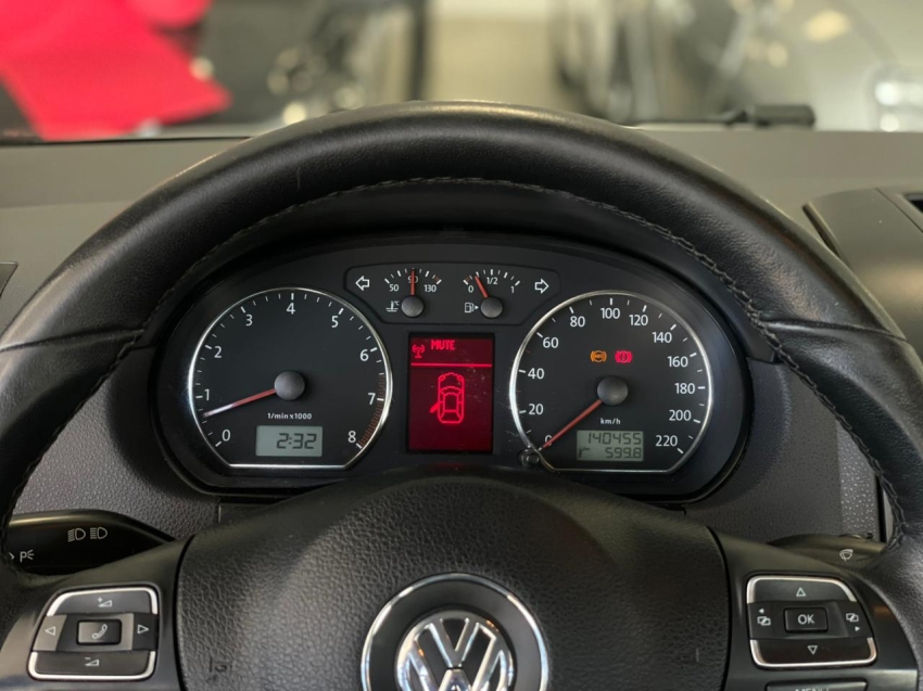 volkswagen polo 1.6 mi 8v flex 4p manual 2013