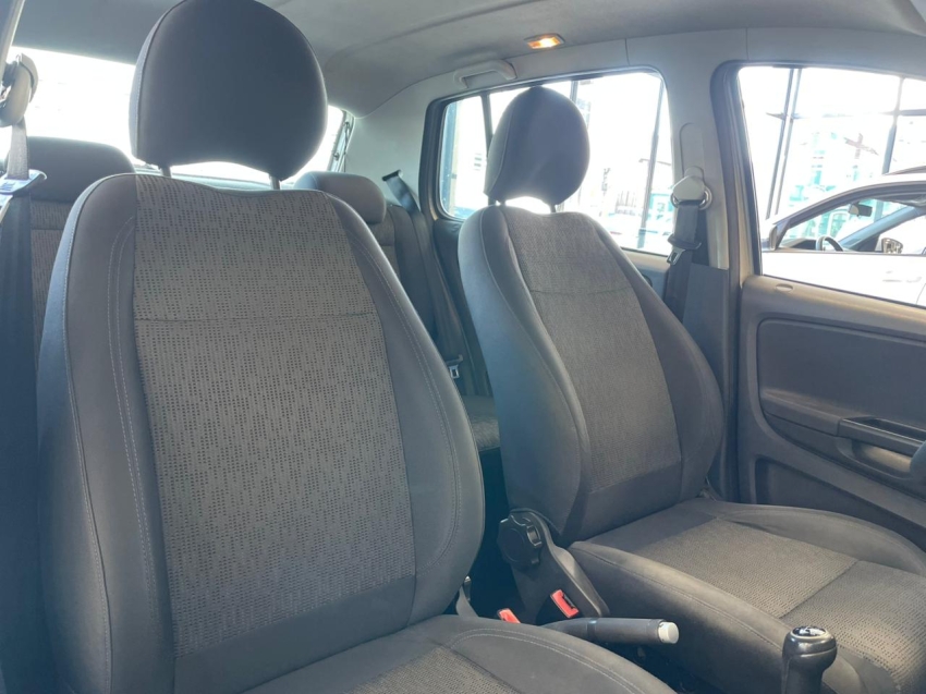 volkswagen fox 1.6 mi 8v flex 4p manual 201312