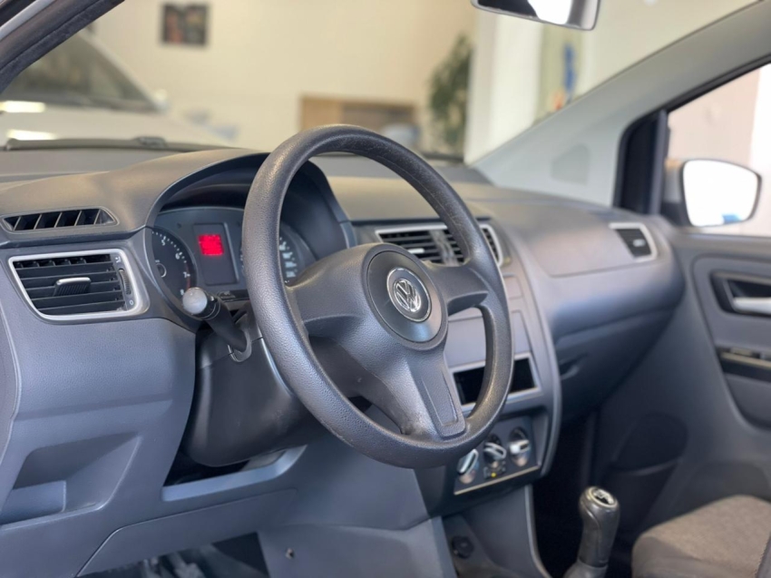 volkswagen fox 1.6 mi 8v flex 4p manual 20136