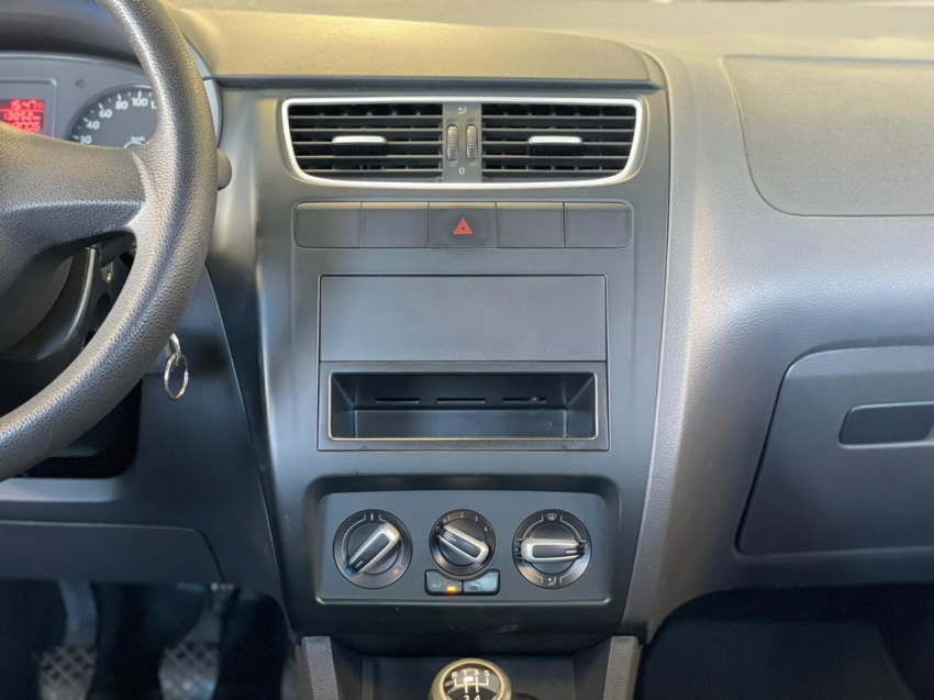 volkswagen fox 1.6 mi 8v flex 4p manual 20138
