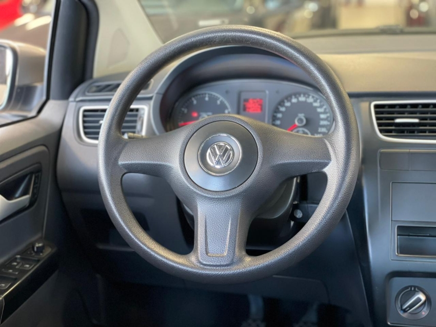 volkswagen fox 1.6 mi 8v flex 4p manual 20135