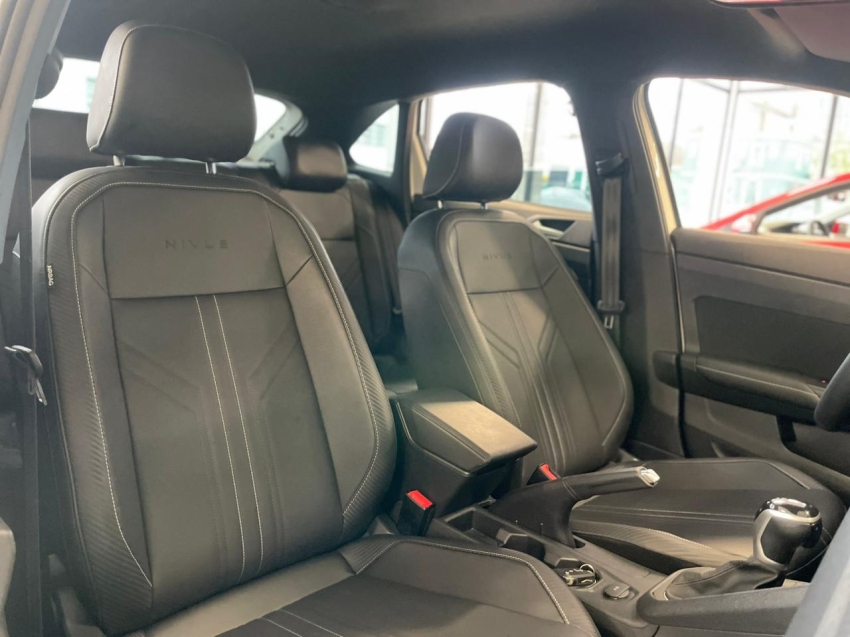 volkswagen nivus 1.0 200 tsi total flex highline automatico 4p 202510