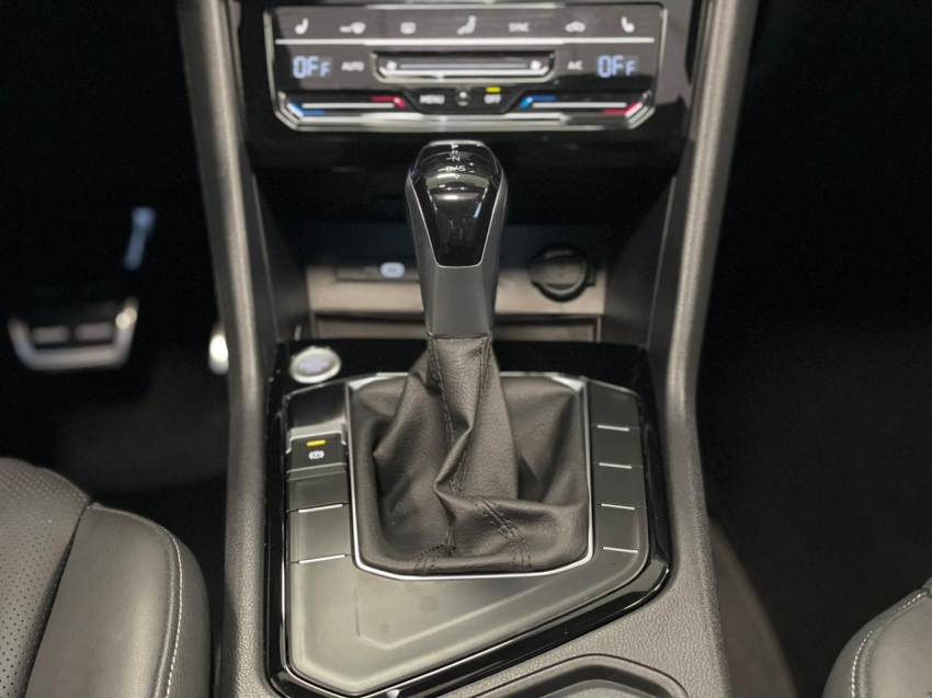 volkswagen taos 1.4 250 tsi total flex highline automatico 4p 202410