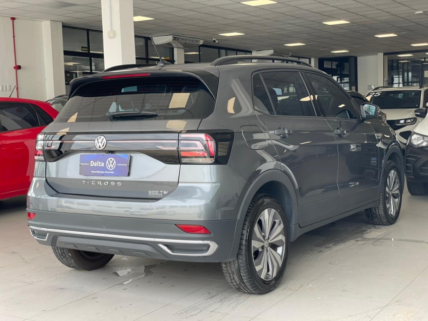 volkswagen t-cross 1.0 200 tsi total flex comfortline automatico 4p 202015