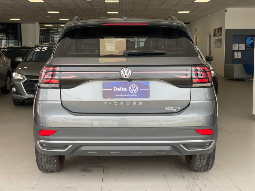 volkswagen t-cross 1.0 200 tsi total flex comfortline automatico 4p 202016