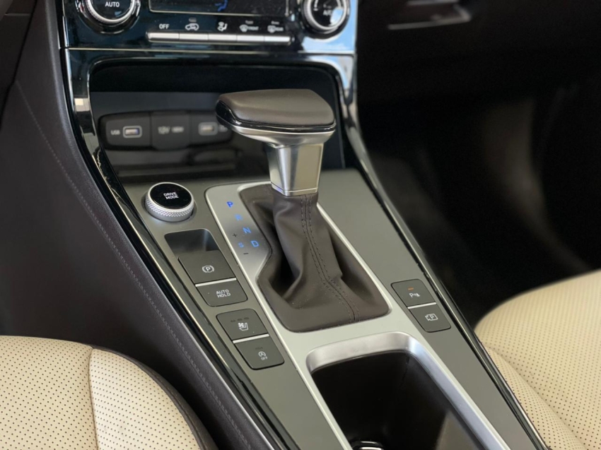 hyundai creta 2.0 flex ultimate automatico 4p 202510