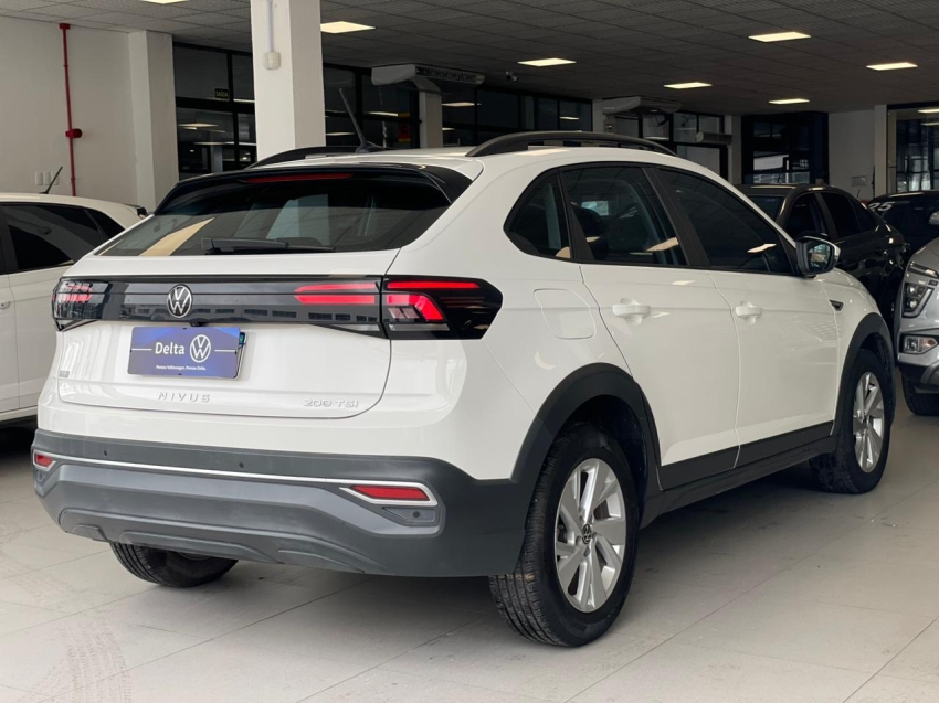 volkswagen nivus 1.0 200 tsi total flex comfortline automatico 4p 202215