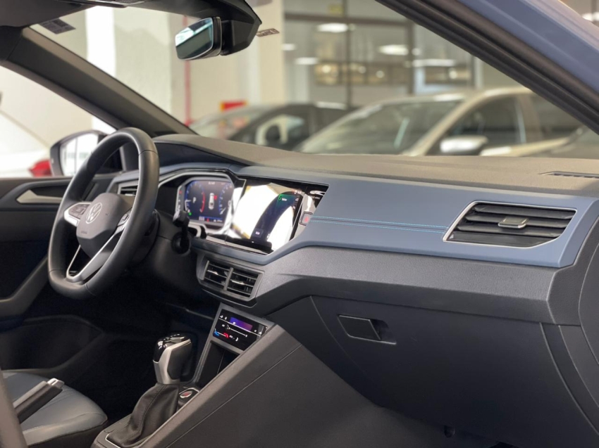 volkswagen nivus 1.0 200 tsi total flex highline automatico 4p 202512