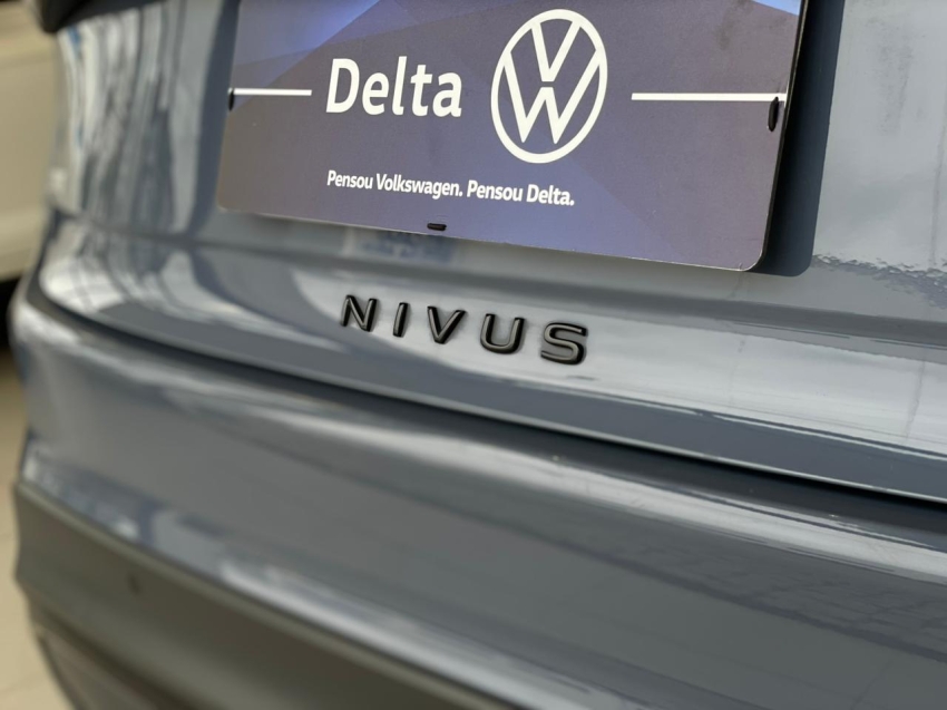 volkswagen nivus 1.0 200 tsi total flex highline automatico 4p 202514