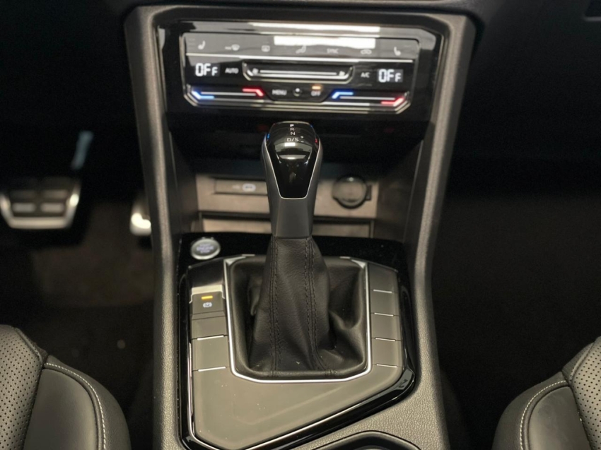 volkswagen taos 1.4 250 tsi total flex highline automatico 4p 202410