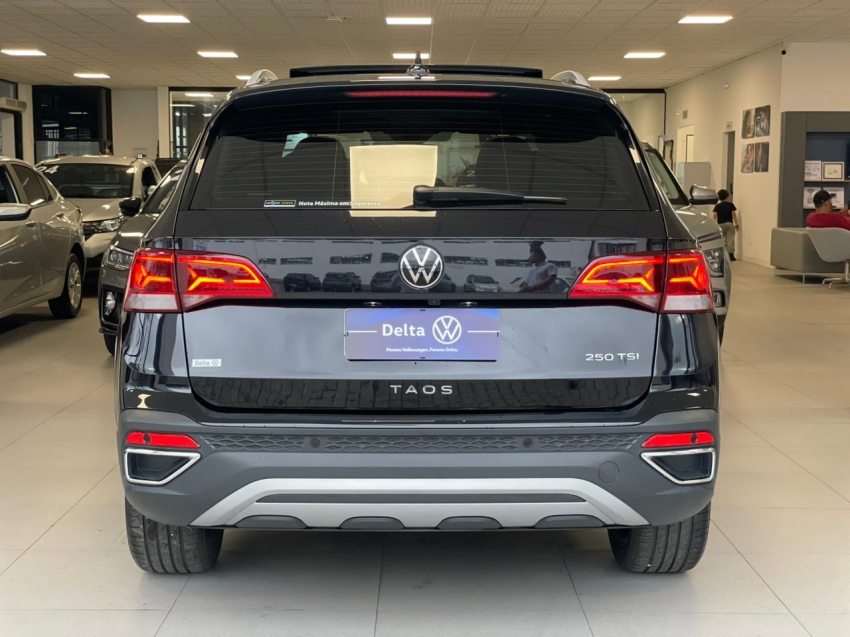 volkswagen taos 1.4 250 tsi total flex highline automatico 4p 202418