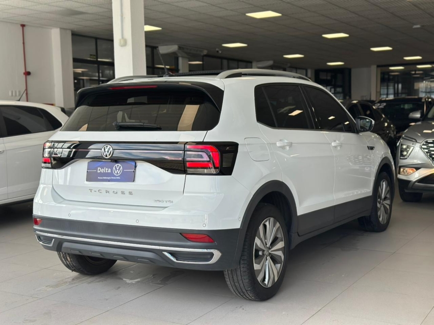 volkswagen t-cross 1.4 250 tsi total flex highline automatico 4p 202117