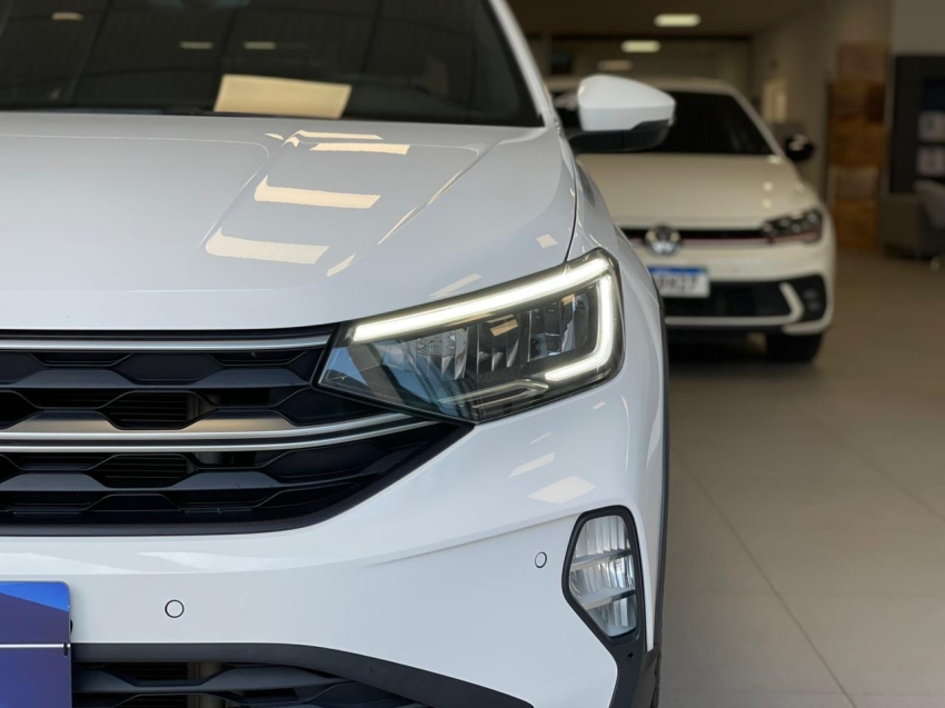 volkswagen nivus 1.0 200 tsi total flex highline automatico 4p 20232