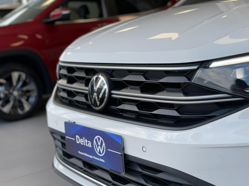 volkswagen nivus 1.0 200 tsi total flex highline automatico 4p 20233