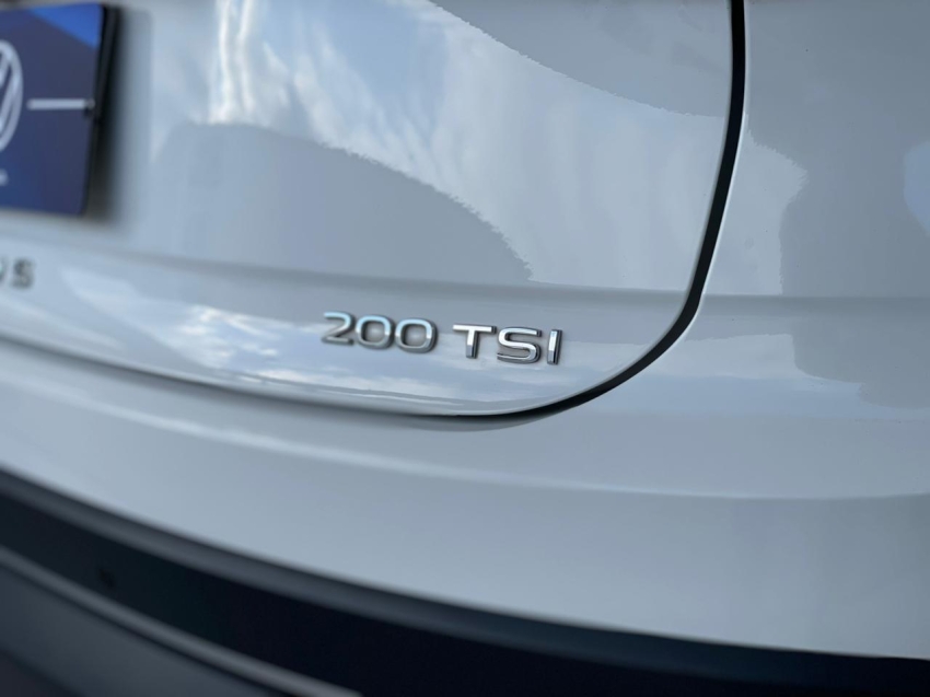 volkswagen nivus 1.0 200 tsi total flex highline automatico 4p 202313