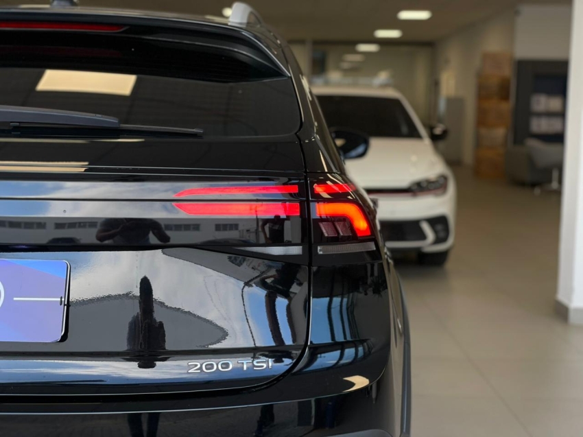 volkswagen nivus 1.0 200 tsi total flex highline automatico 4p 202415