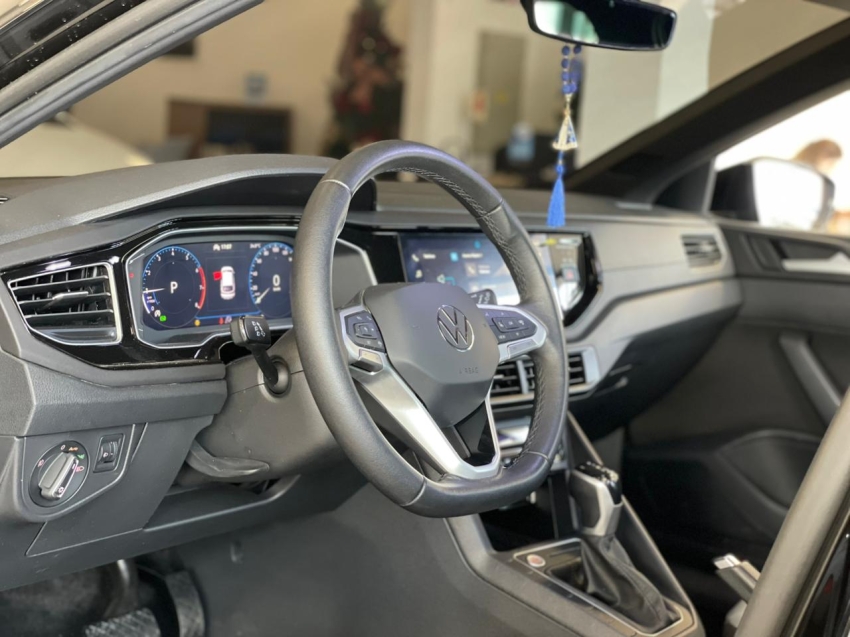 volkswagen nivus 1.0 200 tsi total flex highline automatico 4p 20246