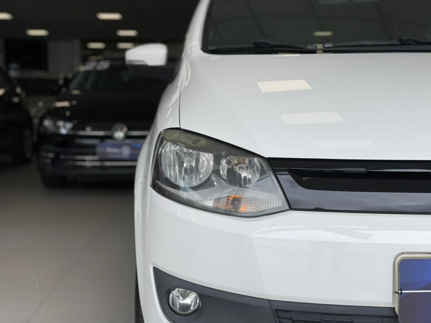 volkswagen fox 1.0 mi bluemotion 8v flex 4p manual 20144