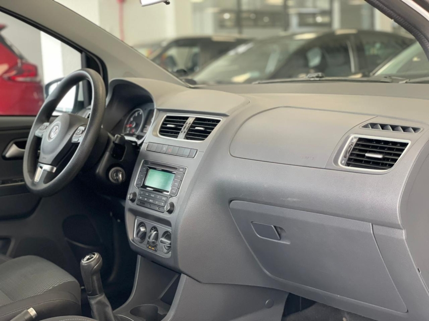 volkswagen fox 1.0 mi bluemotion 8v flex 4p manual 201411