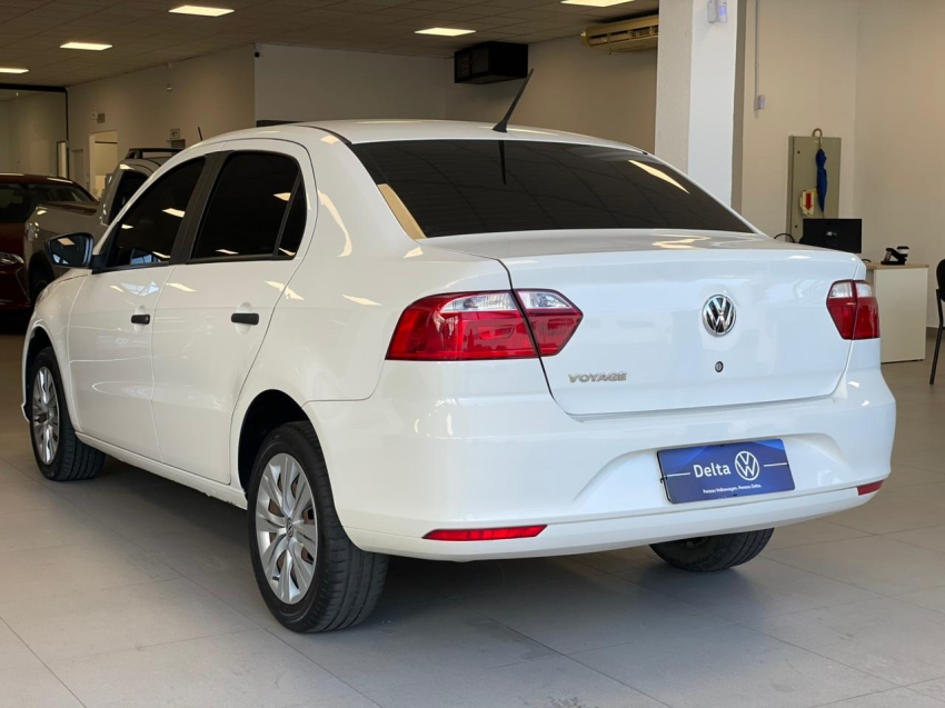 volkswagen voyage 1.6 16v msi totalflex 4p automatico flex 202113