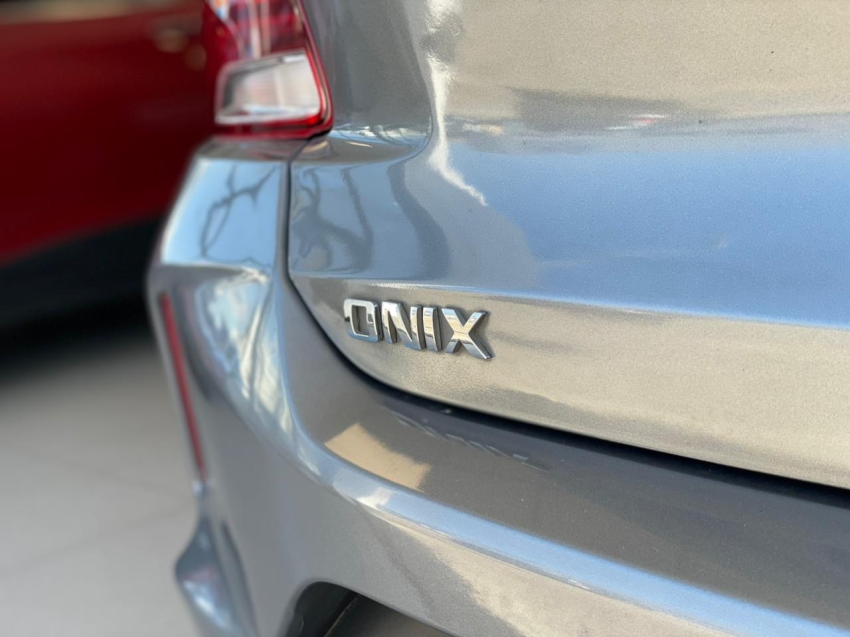 chevrolet onix 1.0 flex manual 9.9 4p 202317