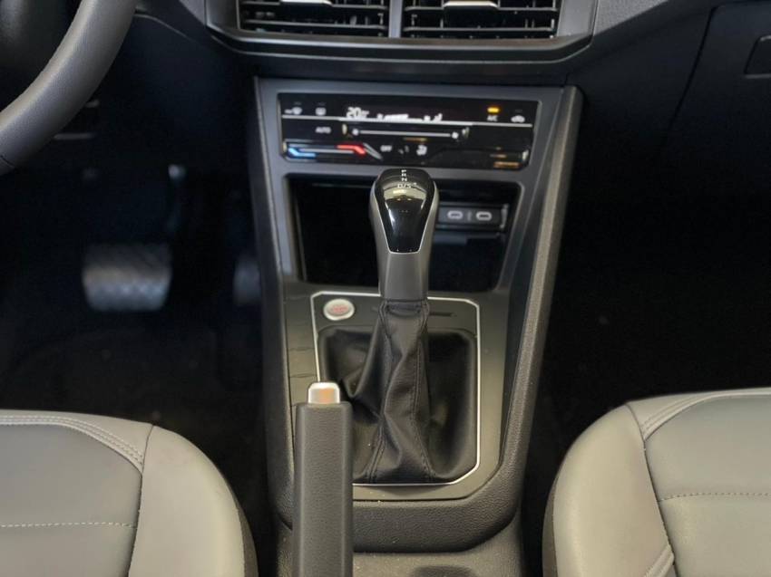 volkswagen nivus 1.0 200 tsi total flex highline automatico 4p 202410