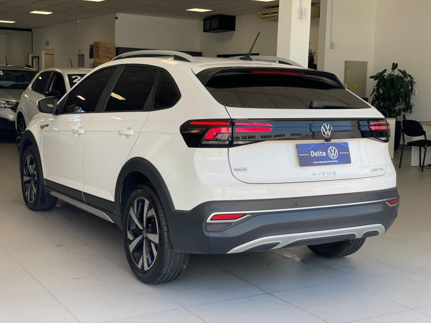 volkswagen nivus 1.0 200 tsi total flex highline automatico 4p 202414