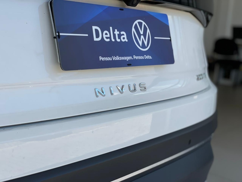 volkswagen nivus 1.0 200 tsi total flex highline automatico 4p 202415