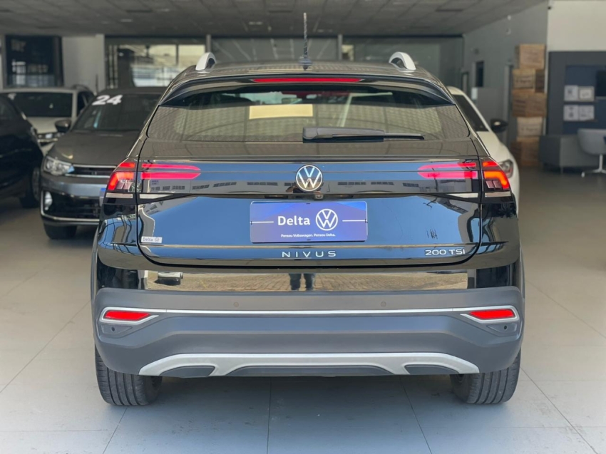volkswagen nivus 1.0 200 tsi total flex highline automatico 4p 202314