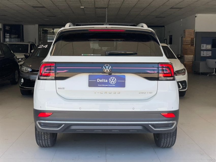 volkswagen t-cross 1.4 250 tsi total flex highline automatico 4p 202417