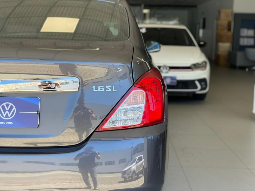 nissan versa 1.6 16v flexstart sl 4p xtronic flex automatico 201816