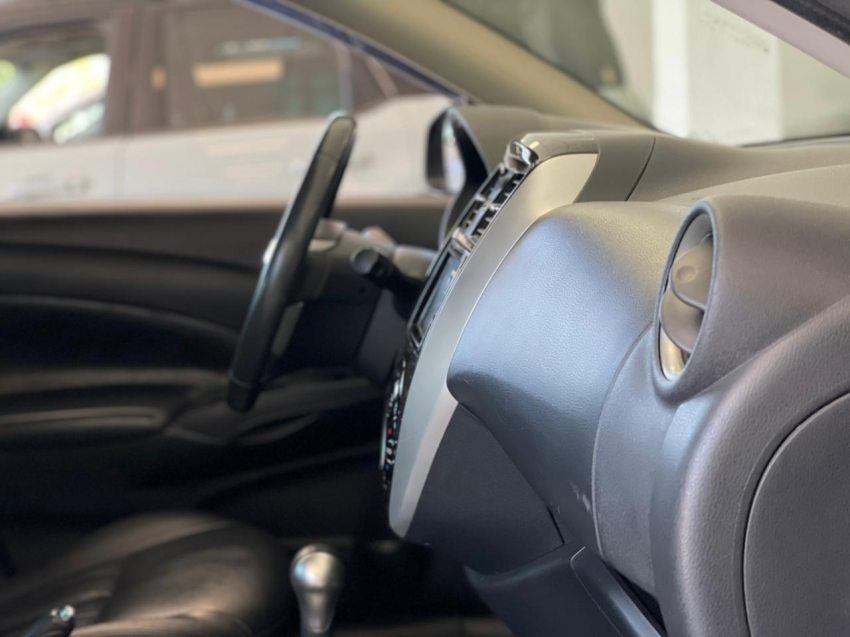 nissan versa 1.6 16v flexstart sl 4p xtronic flex automatico 201813