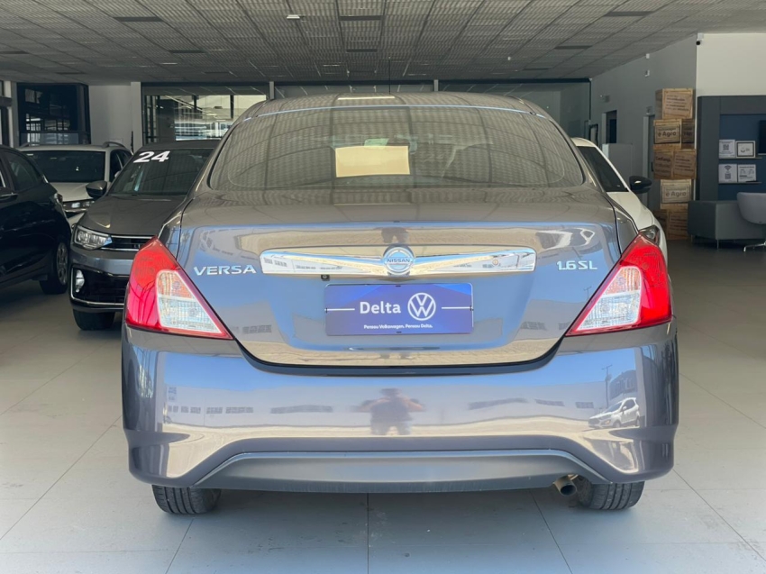 nissan versa 1.6 16v flexstart sl 4p xtronic flex automatico 201815