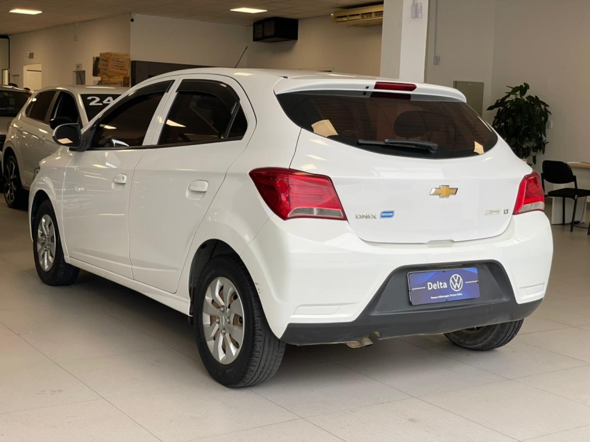 chevrolet onix 1.0 mpfi lt 8v flex 4p manual 201813