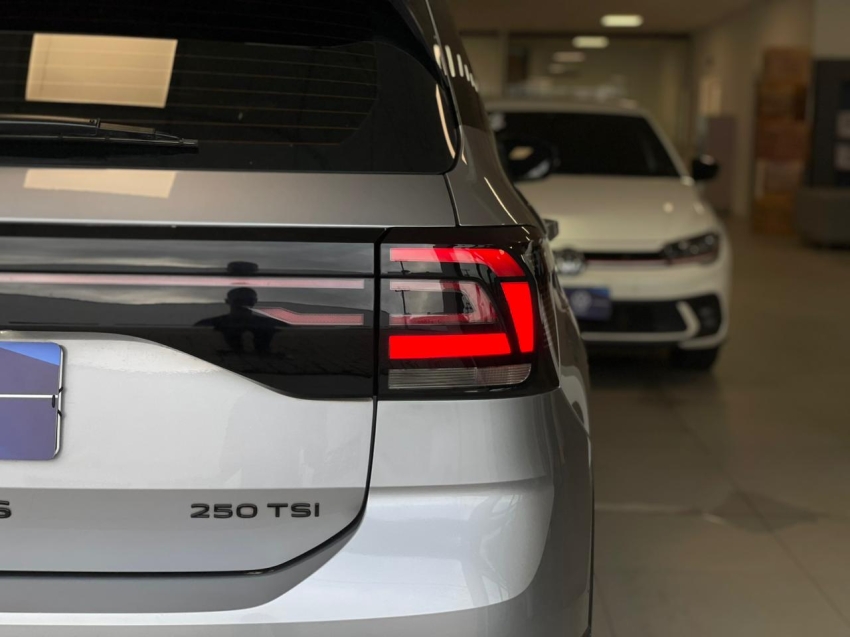 volkswagen t-cross 1.4 250 tsi total flex highline automatico 4p 202415