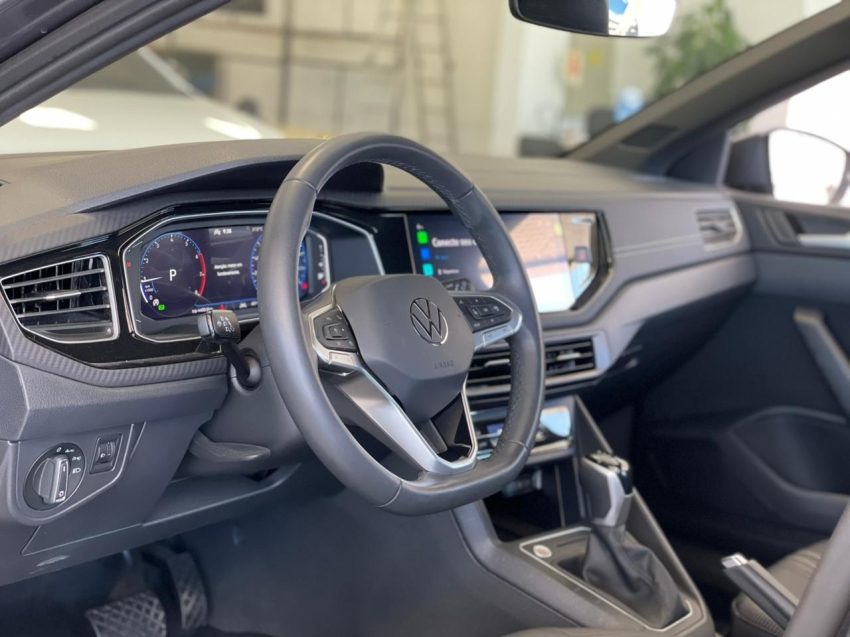 volkswagen nivus 1.0 200 tsi total flex highline automatico 4p 20255