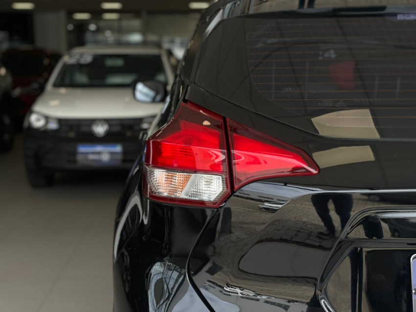 nissan kicks 1.6 16v flexstart sv 4p xtronic flex automatico 202013