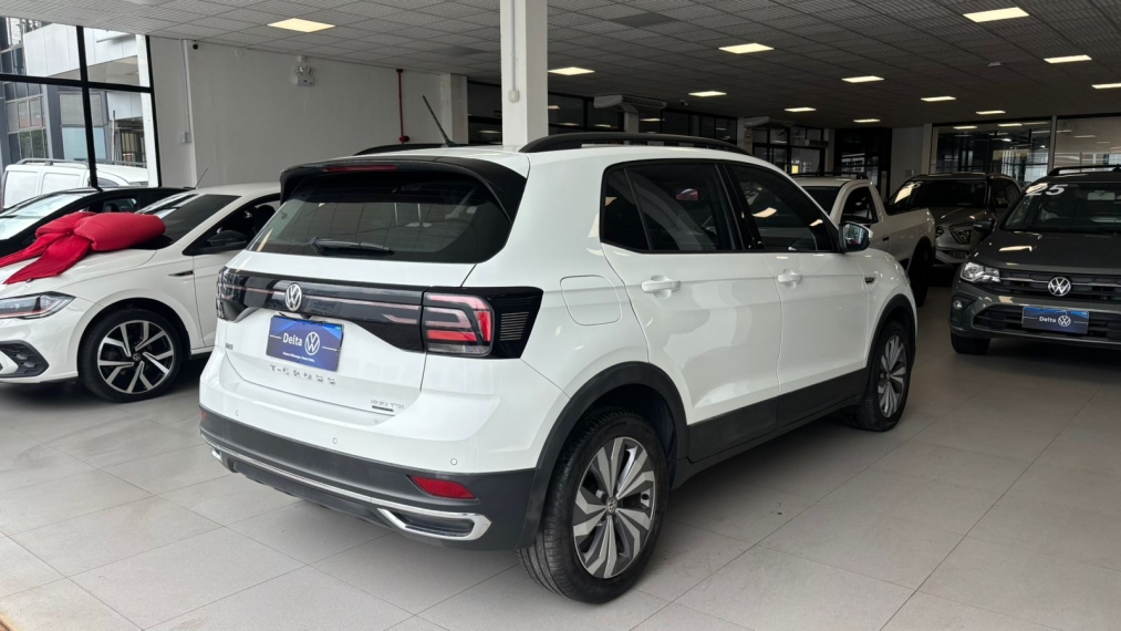 volkswagen t-cross 1.0 200 tsi total flex comfortline automatico 4p 202011