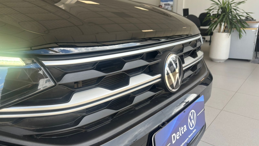 volkswagen nivus 1.0 200 tsi total flex highline automatico 4p 20213