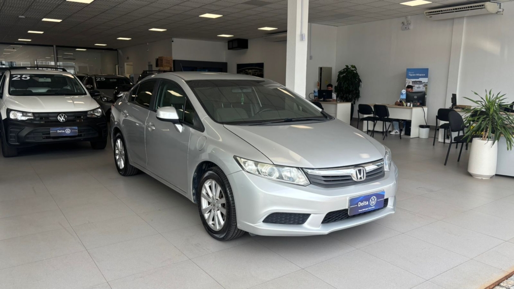 honda civic 1.8 lxs 16v flex 4p automatico 20142
